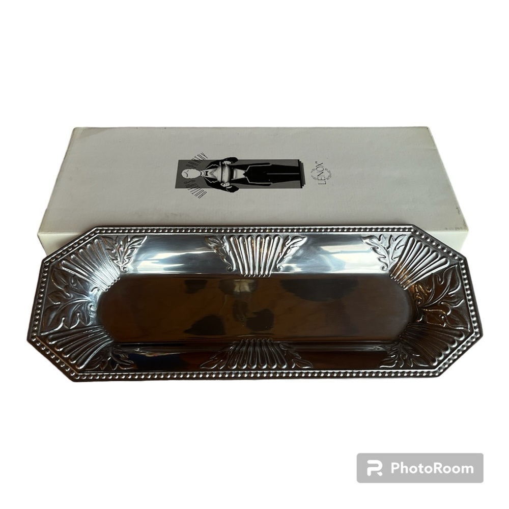 NIB Lenox Butler’s Pantry 17” Bread Tray‎